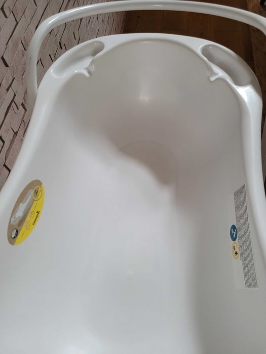 Wanienka Keeeper + stojak + 3 ręczniki niemowlęce