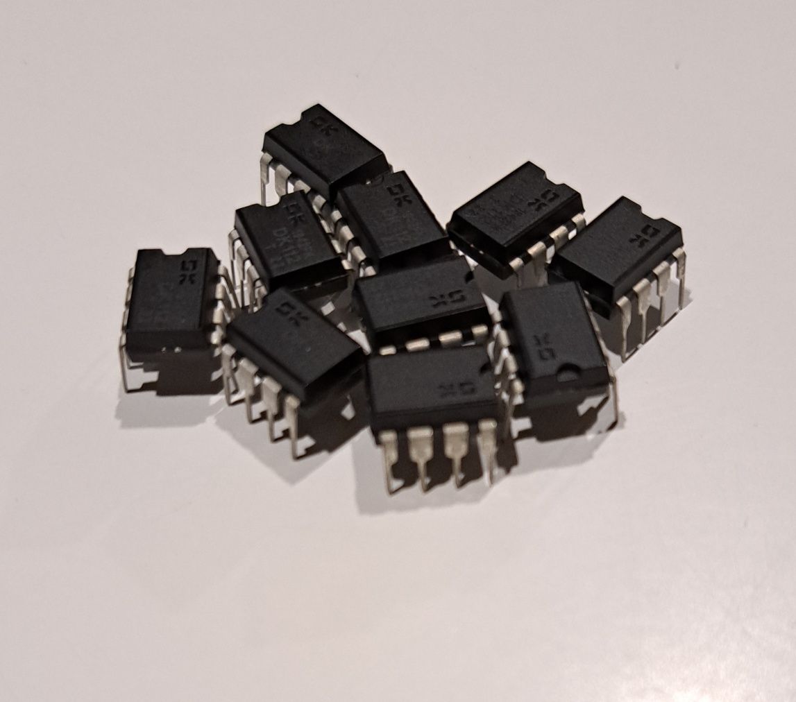 Mikroprocesor DK112, DIP-8, przelacznik układu zasilania
