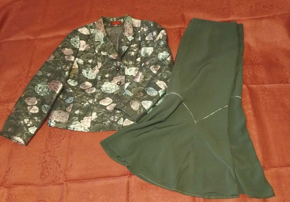 Новий фабричний святковий костюм бренду "EWA studio mody", 54 розмір