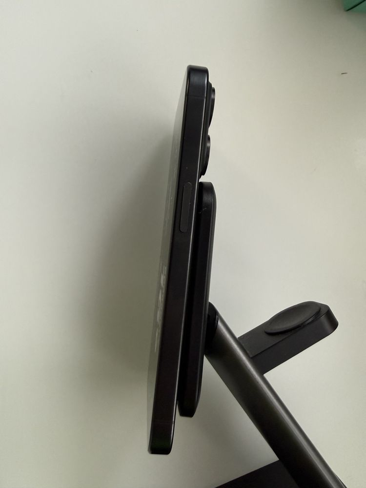 Iphone 15 Pro 256 + чехол в подарунок