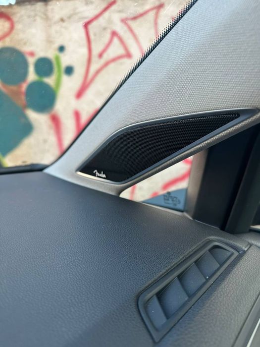 Volkswagen Golf 2015 року випуску (Америка) колір сірий.