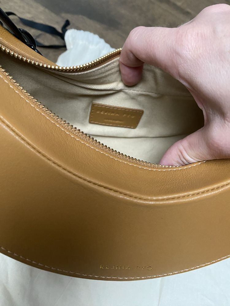 Сумка Rejina Pyo Banana bag