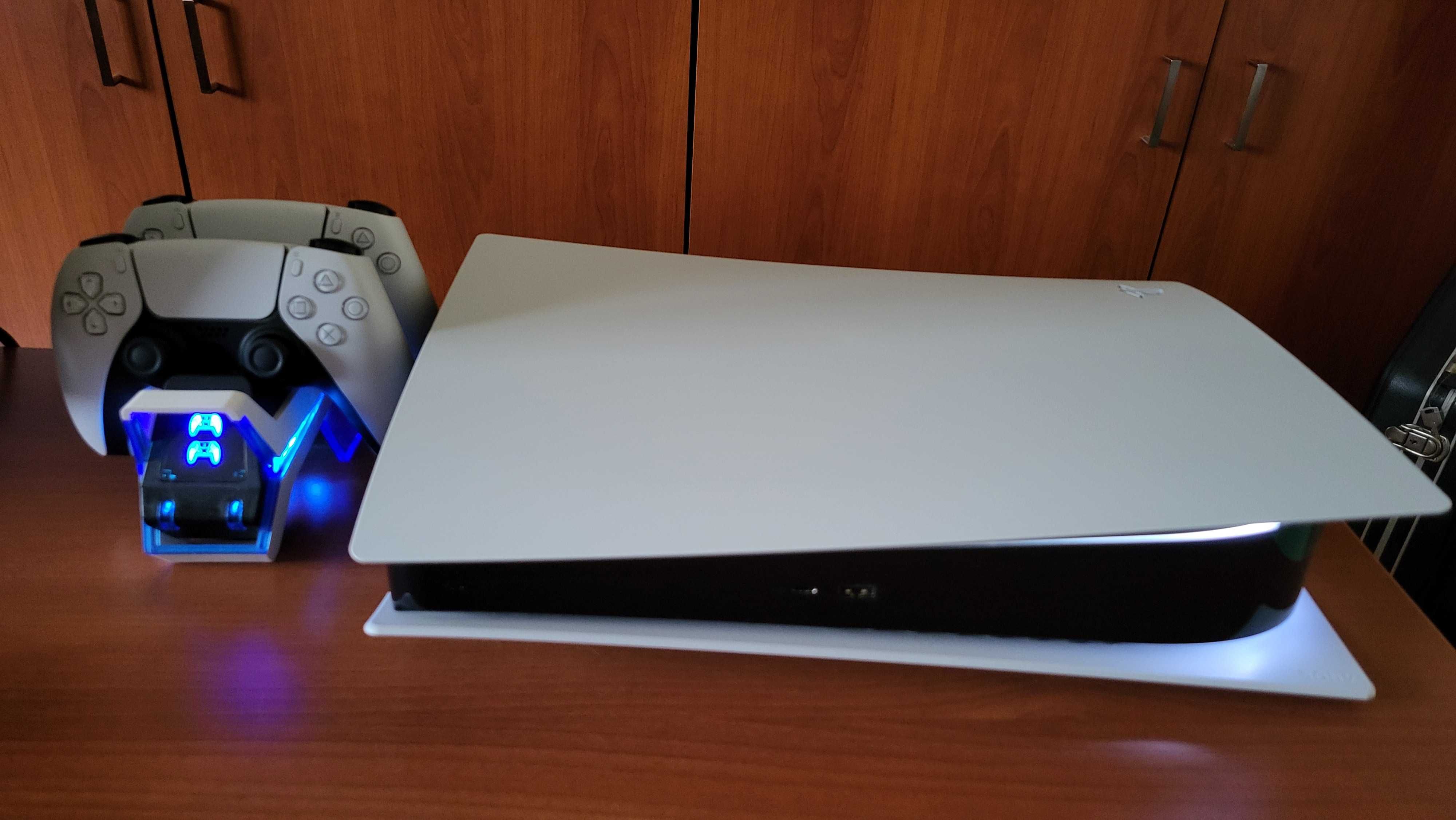 PS5 Digital + comando original + carregador de comandos duplo
