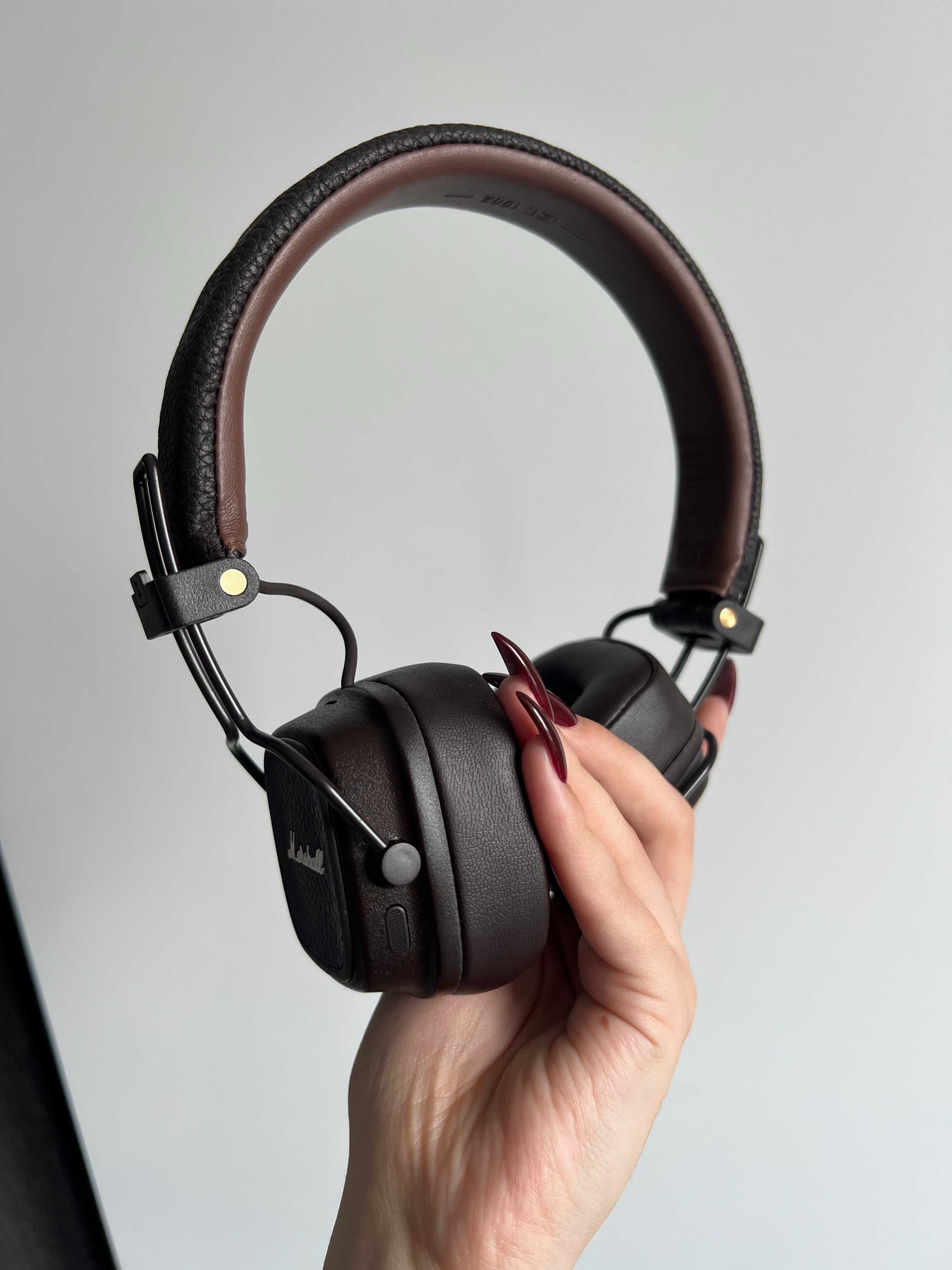 Marshall Major V Brown стильні Bluetooth навушники з глибоким басом