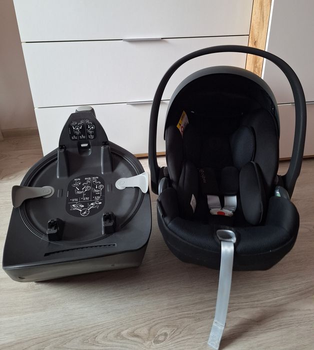 Cybex cloud t i-size plus fotelik samochodowy z bazą ISOFIX