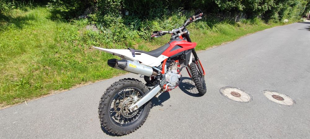 SWM cross RS300R 15 KM  sprzedam lub zamienię