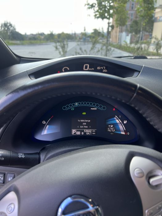 Nissan Leaf 24Kw.