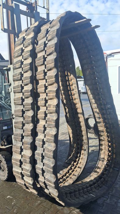 450x83.5x74 YANMAR Gąsienica używana