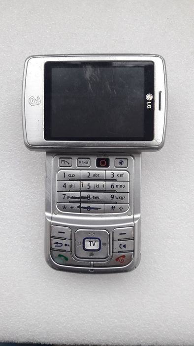 Телефон LG U900 Корея