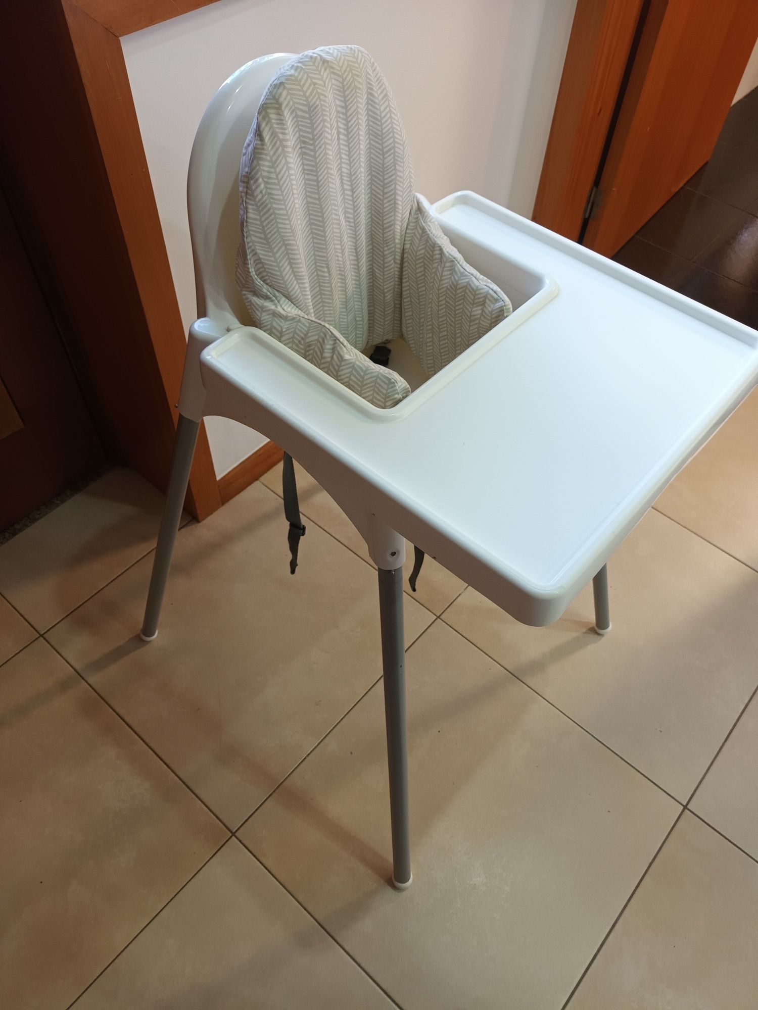 Cadeira refeição ikea