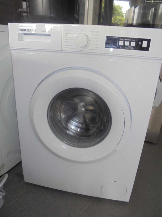Maquina lavar - PRINCESS 8 kg. / Com garantia / Òtimo estado