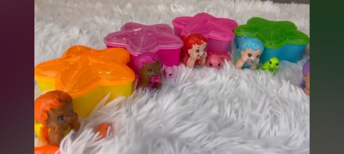 Ляльки Barbie Color Reveal з 5 сюрпризами