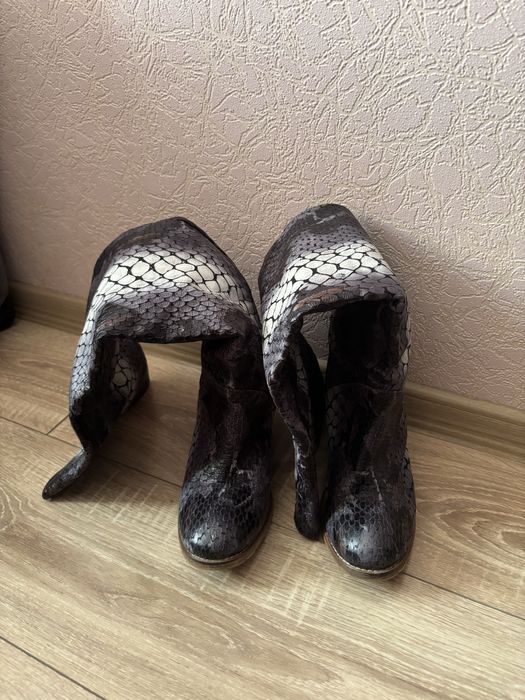 Сапоги, черевики шкіряні