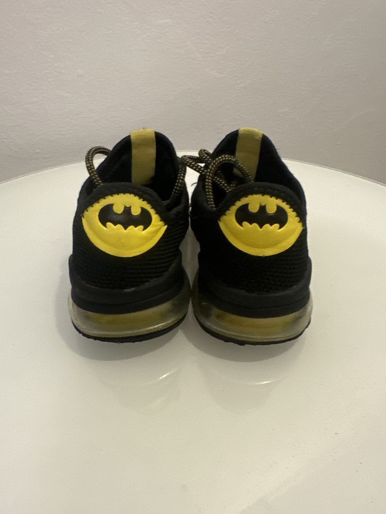 Buty i saszetka Batman adidasy