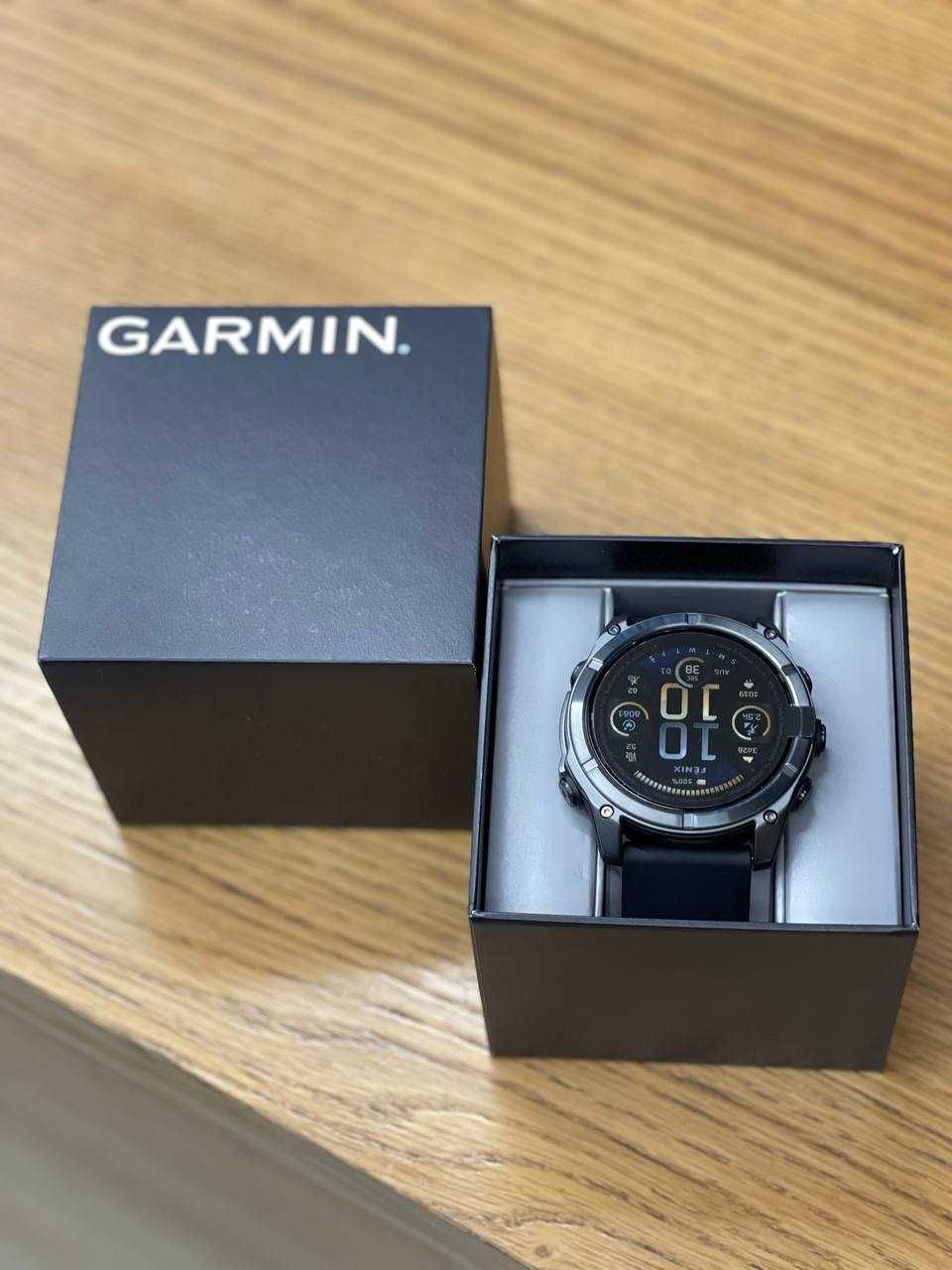 NEW Garmin Fenix 8 51mm Solar Sapphire Carbon Gray