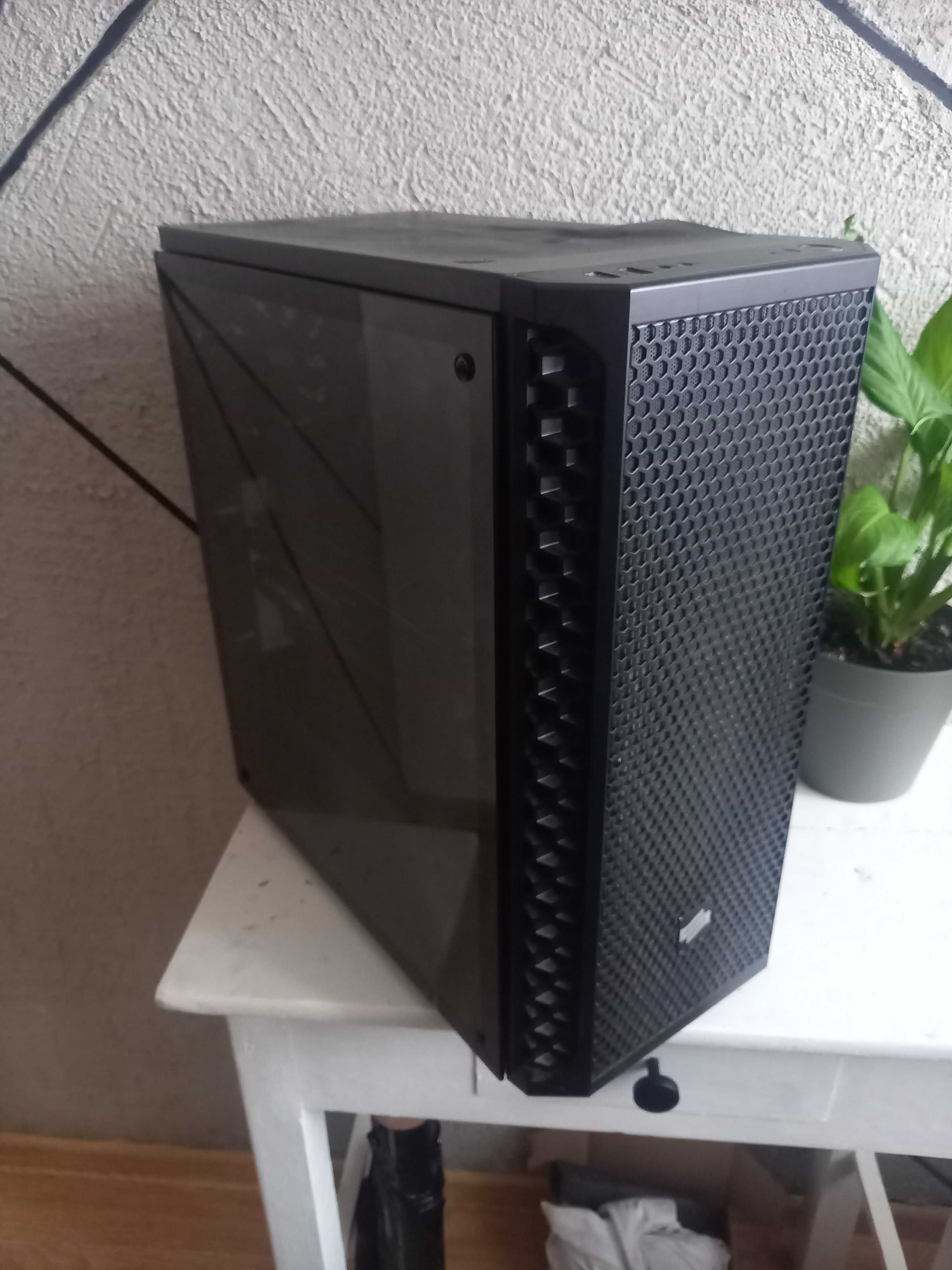 Komputer Ryzen 5 3600 Rx 5700 XT 16gb Ram Ssd Signum 300 Vero L3