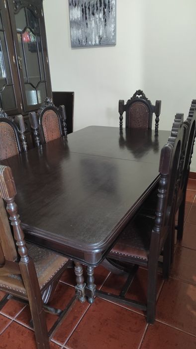 Sala de jantar em madeira