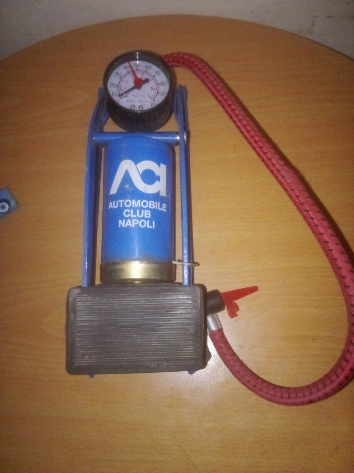 Насос ножной автомобильный.