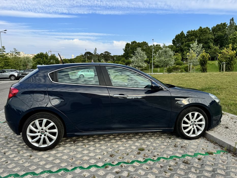 Alfa Romeo Giullieta 1.6 JTDM 120cv Super TCT Full Extras