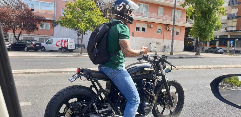 Opurtunidade Kawasaki KZ750 CAFE RACER