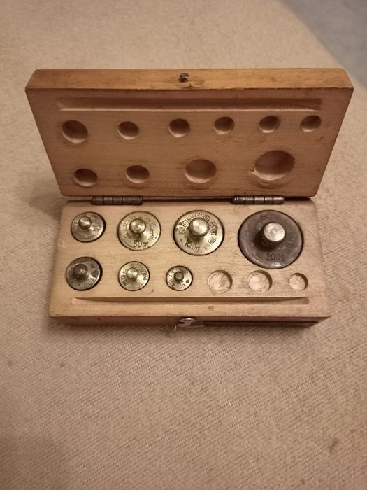 Odważniki Laboratoryjne PRL WARTO !!!