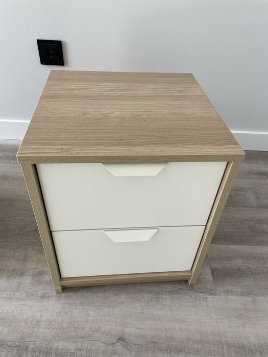 Mesa de Cabeceira IKEA