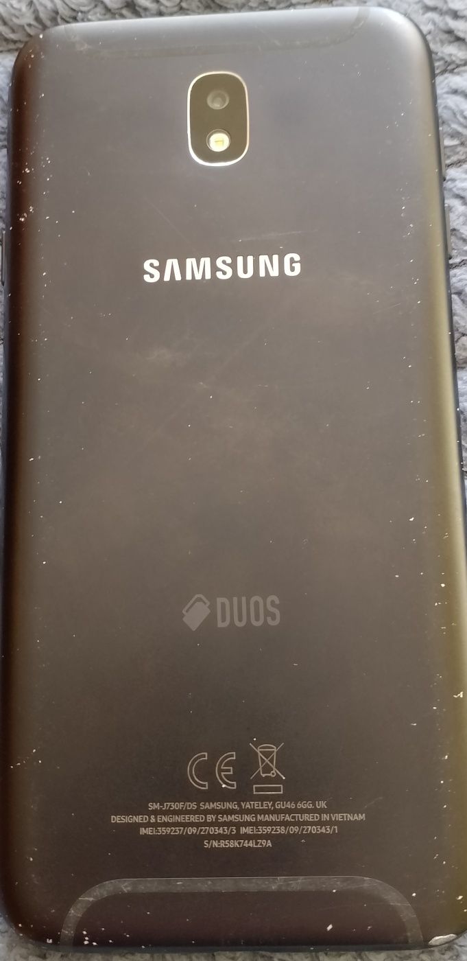 Samsung Galaxy J7.
