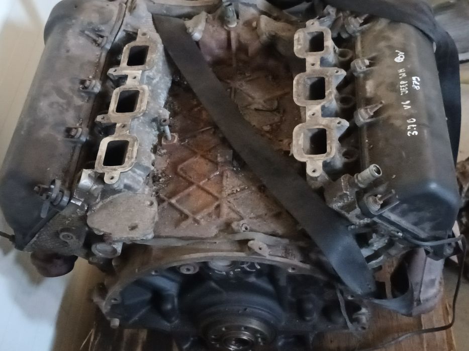 Silnik na części głowica, tłoki, miska jeep Grand Cherokee WK 3.7 L V6