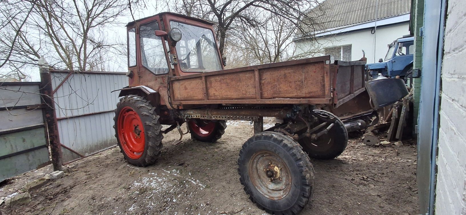 Продам трактор Т-16 на ходу
