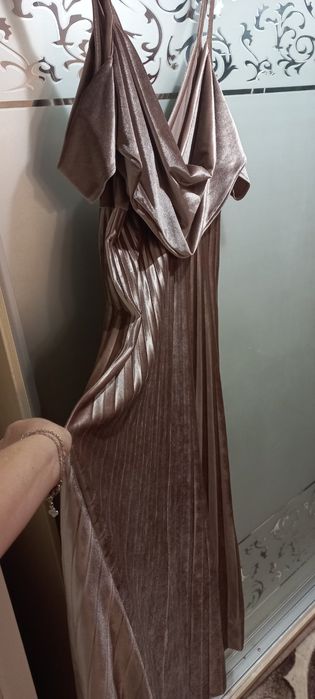 Сукні     вечірні