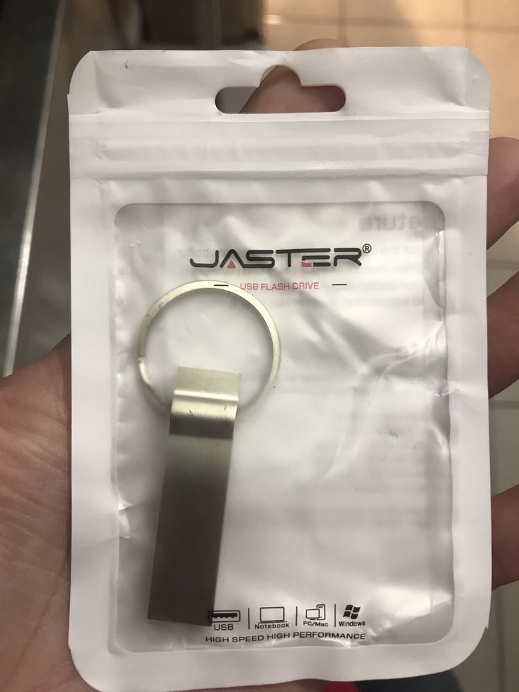 USB Флешка flash 128 gb з музикою