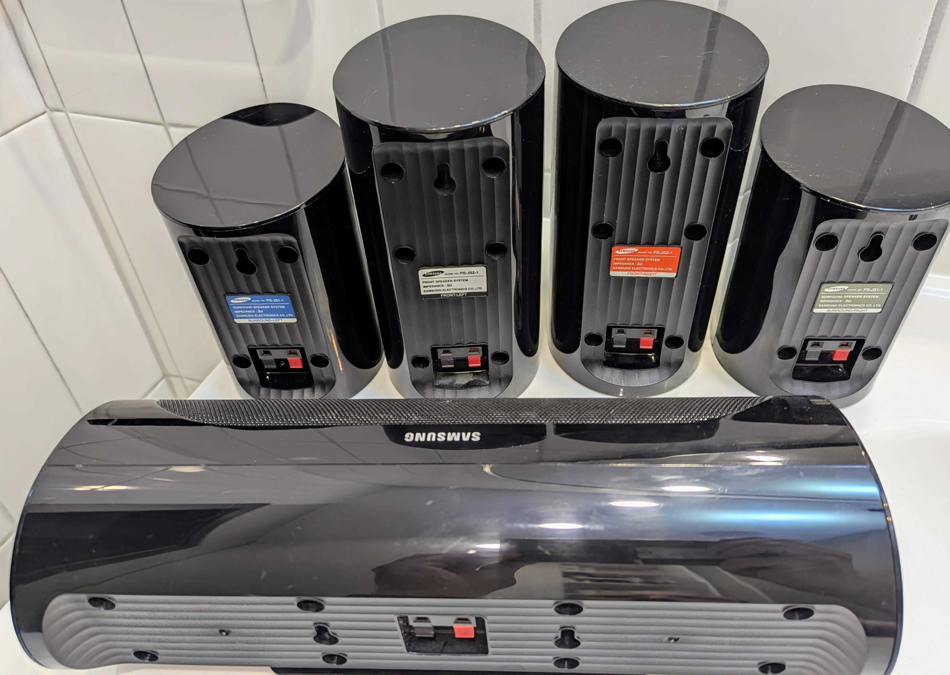 Głośniki Samsung do kina domowego z dźwiękiem przestrzennym