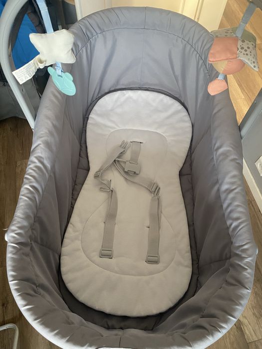 Łóżeczko Chicco Baby Hug 4w1 – wielofunkcyjne, mobilne.