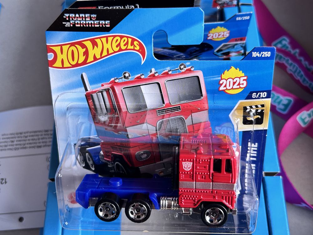 Hot Wheels OPTIMUS PRIME (2025) transformers