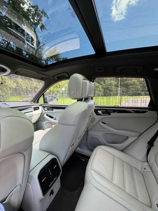 Macan 2015, на белом салоне, машина супер luxury