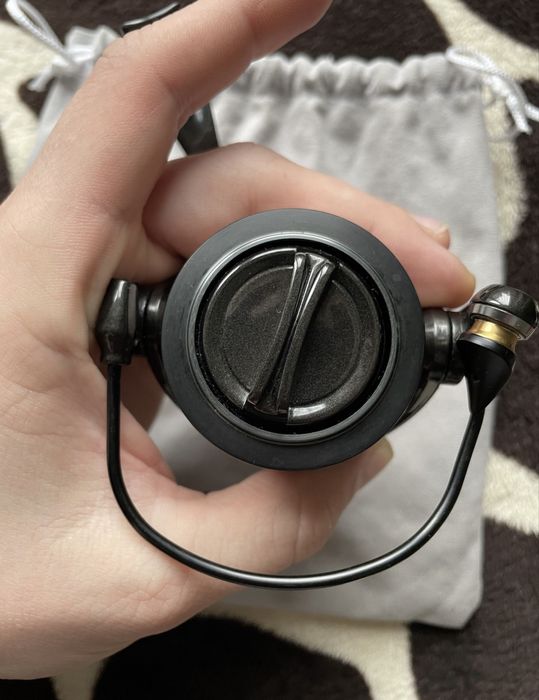 Котушка Favorite Sirius 2500S SRS25S1 12+1BB + шнур Hardcore 200 m