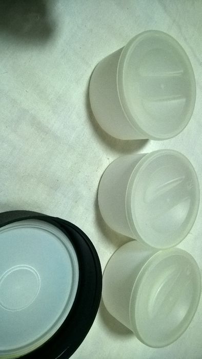 Termo com 3 caixas e talheres