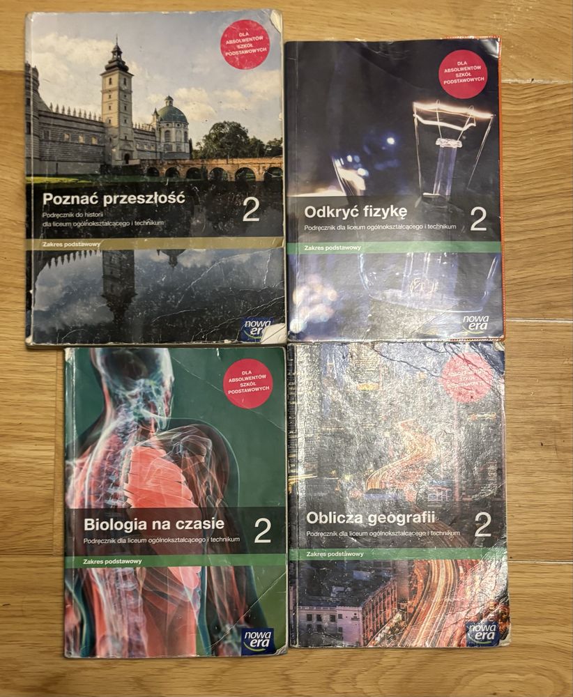 Zestaw książek do drugiej klasy liceum