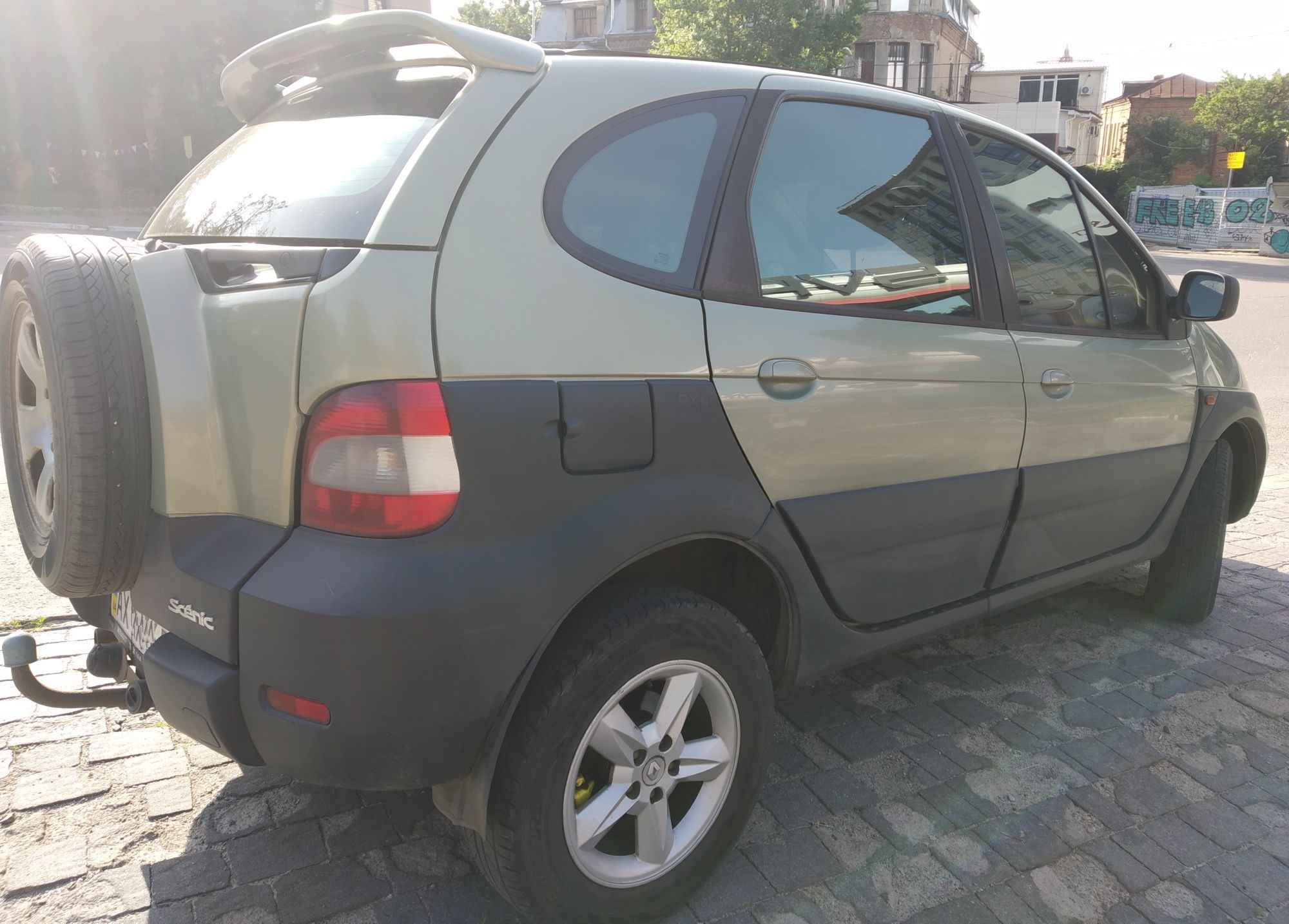 Продам своє авто Renault Scenic RX4