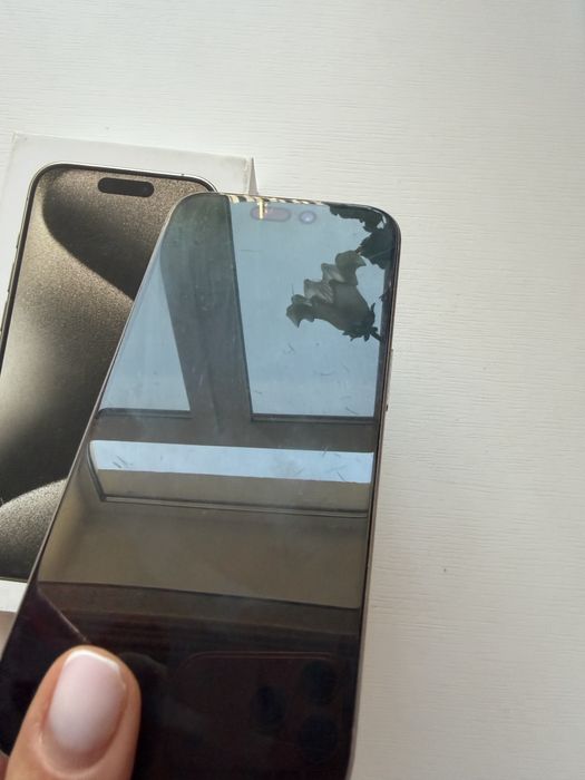 Продам iPhone 15 Pro Max Natural Titanium 256GB