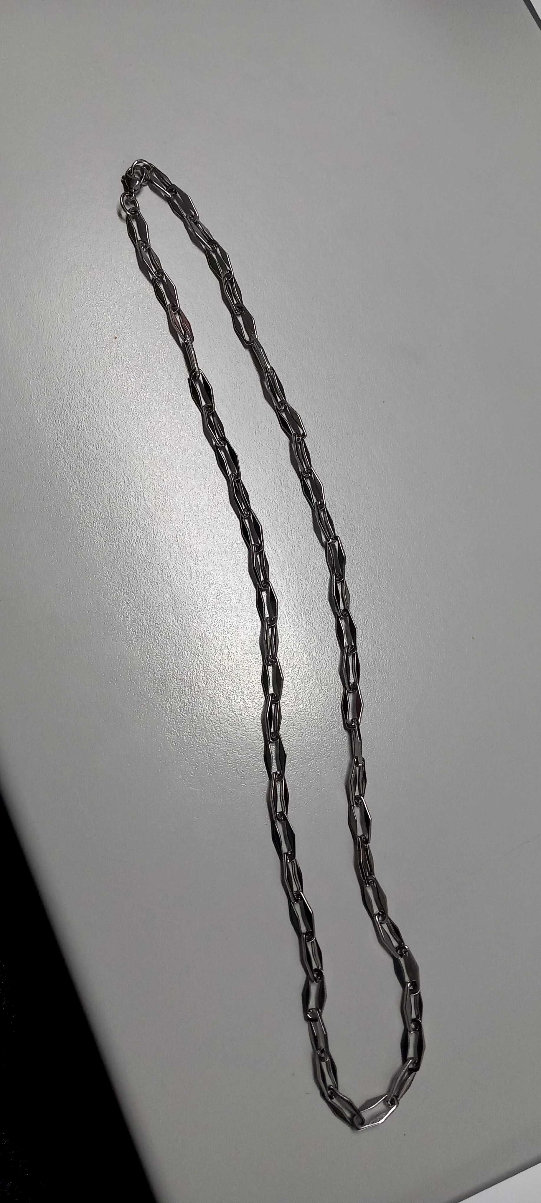 Magnifico cordão em aço