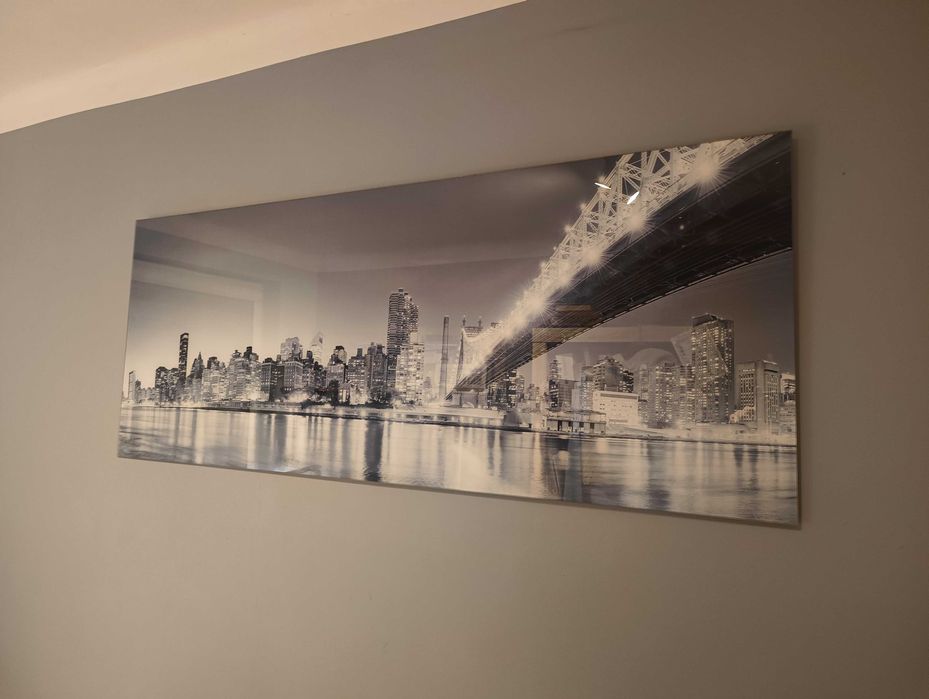 Szklany obraz miasta nocą do powieszenia