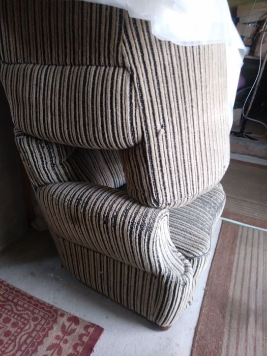 sofa i fotele na sprężynach