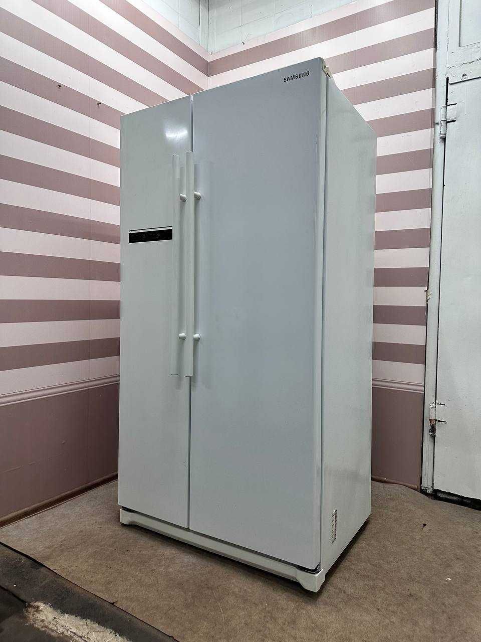 Сучасний холодильник SAMSUNG Side-by-side