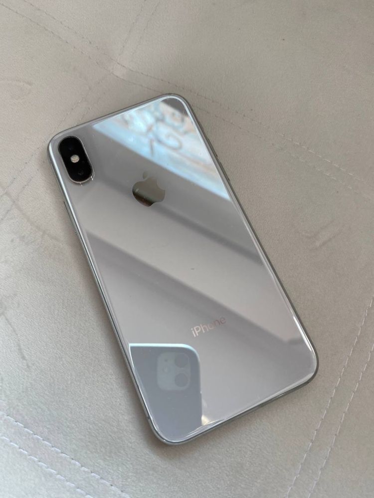 iPhone X 64 гб