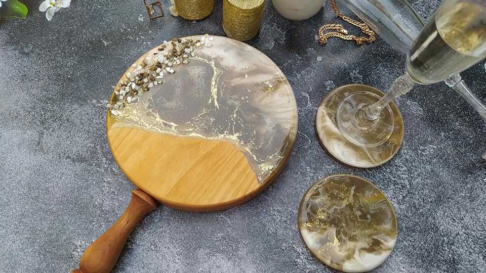 Кухонный набор доска и две подставки