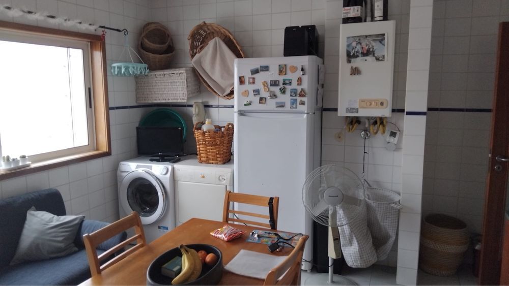 Quarto p/aluguer bem localizado