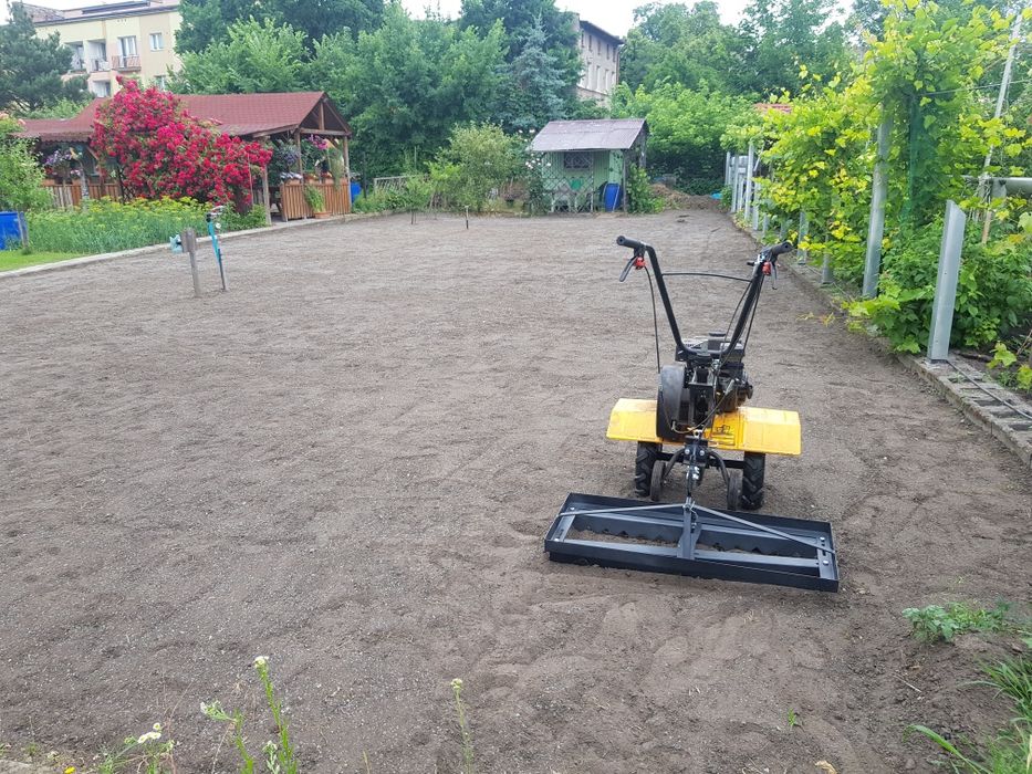 Sprzedam równiarkę wraz z kołami do glebogryzarki