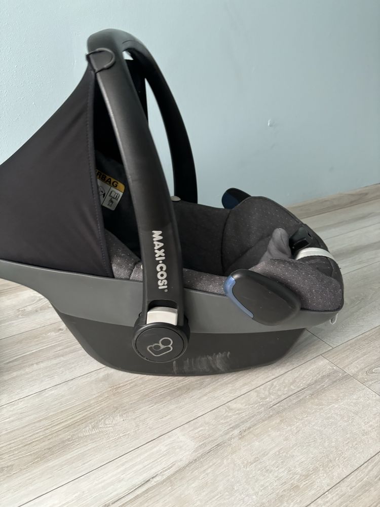 Fotelik maxi cosi nosidełko, łupina + baza isofix