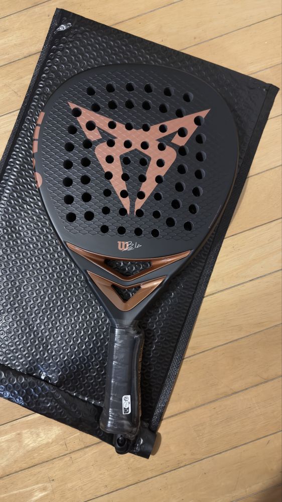Raquete de Padel Wilson Bela Cupra V2
